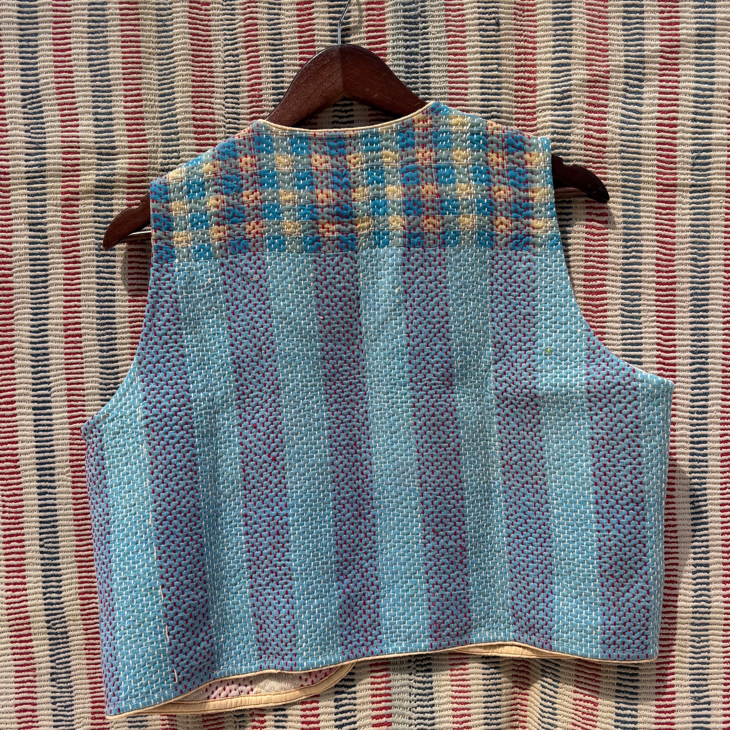 KANTHA VEST 008