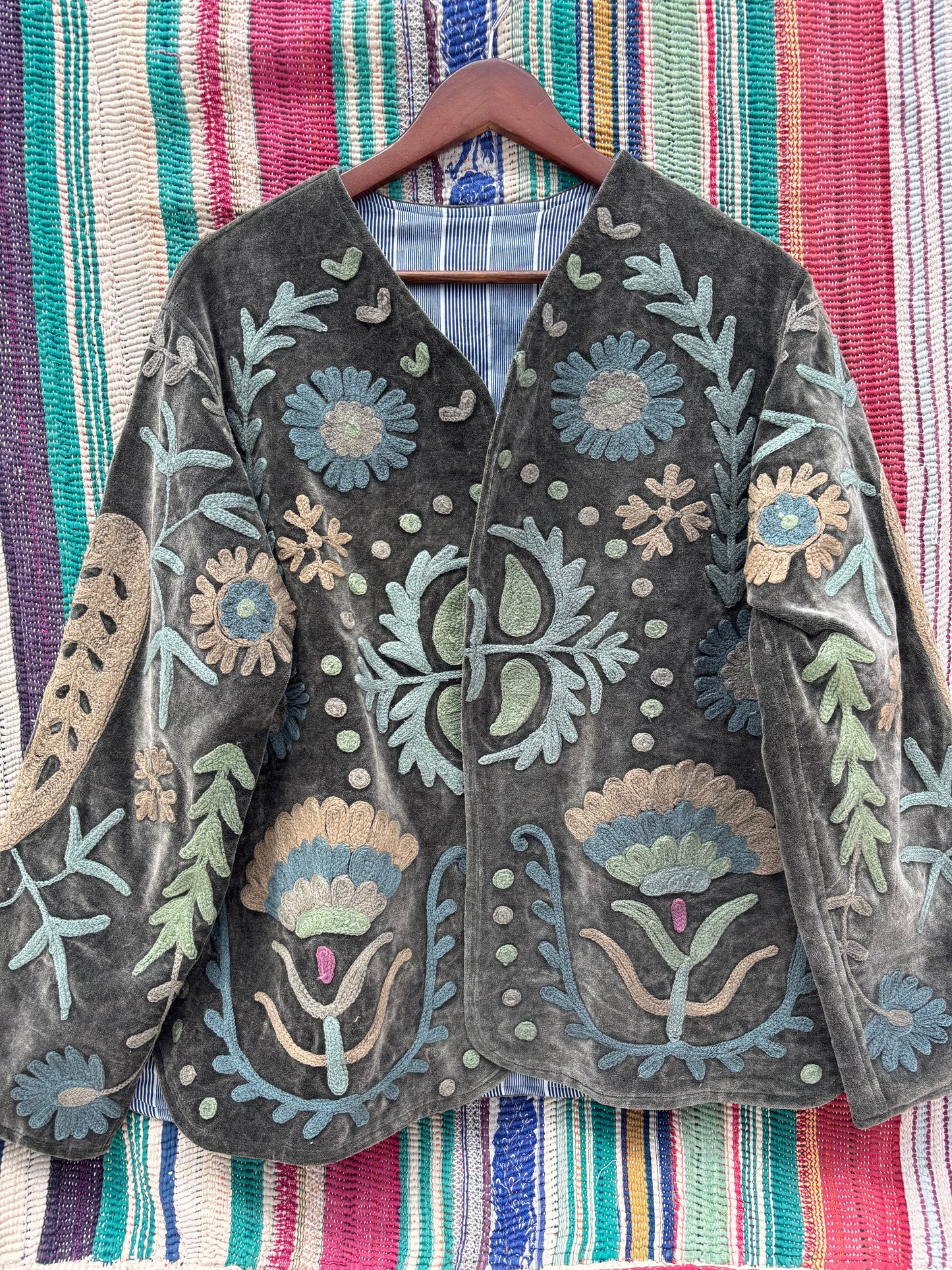 Velvet Suzani Jacket 002