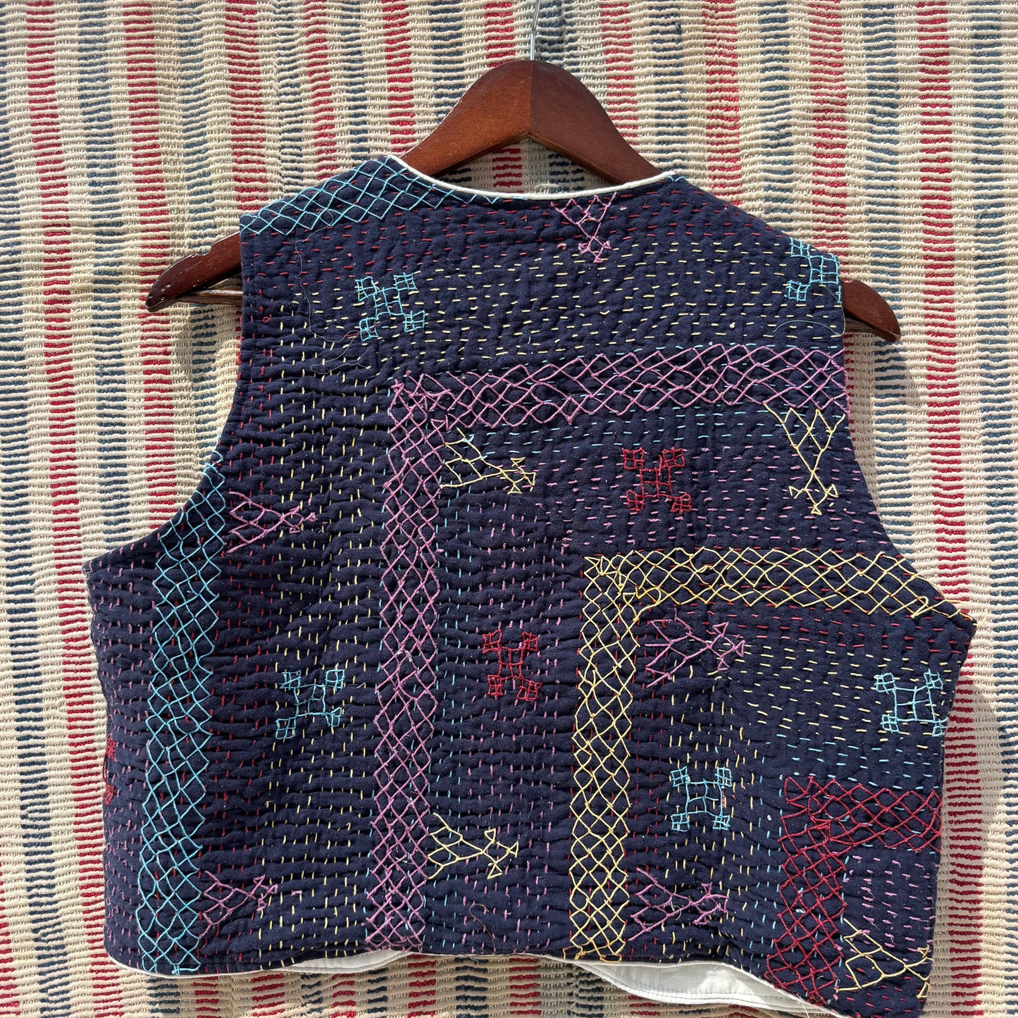 KANTHA VEST 002