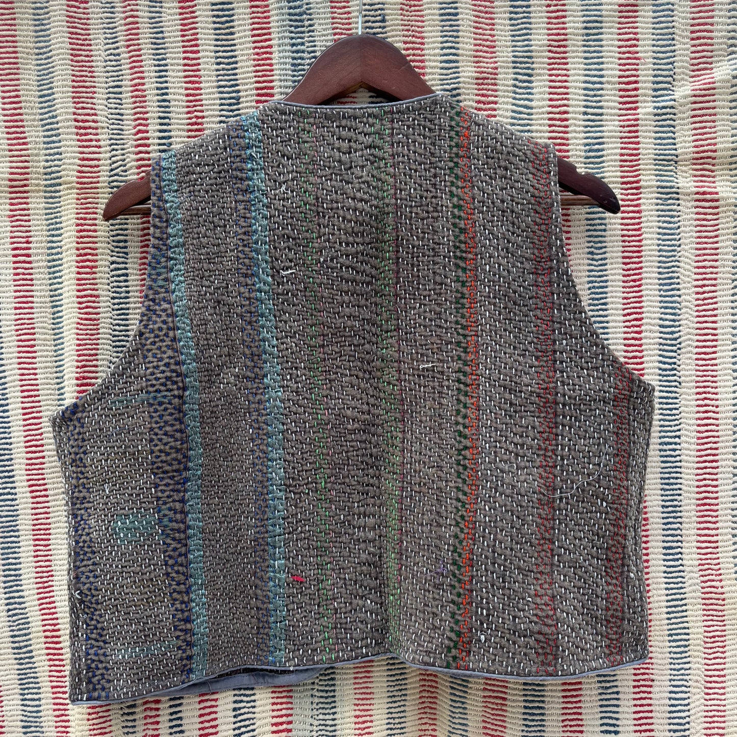 KANTHA VEST 004